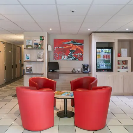 Ace Roanne Hotel 3*