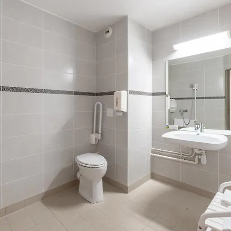 Hotel Ace Roanne Mably
