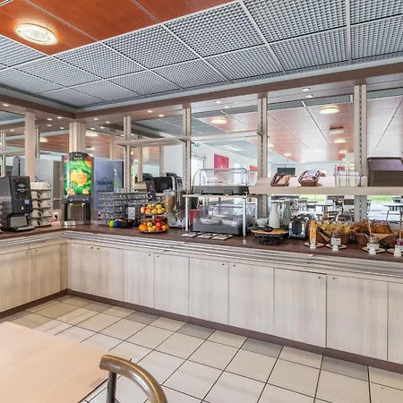 Hotel Ace Roanne 3*