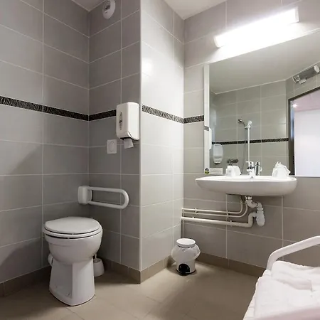 Ace Roanne Hotel 3*
