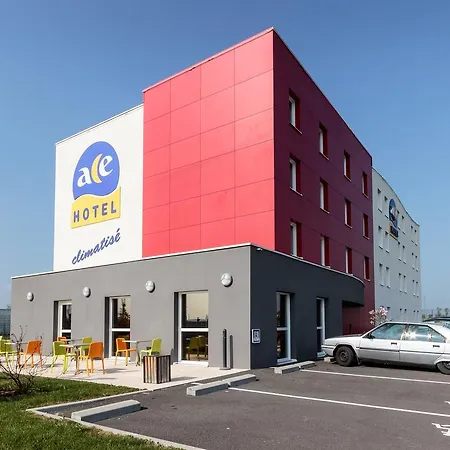 Ace Roanne 3*