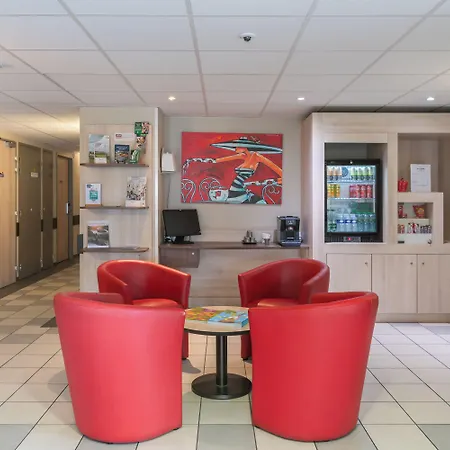 Ace Roanne Hotel