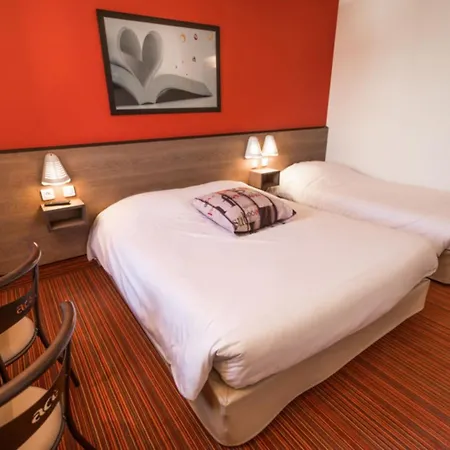 Ace Roanne 3* Mably