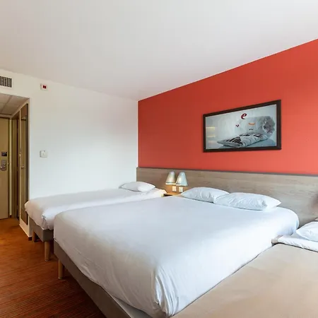 Ace Roanne Hotel Mably