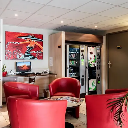 Ace Roanne Hotel 3*