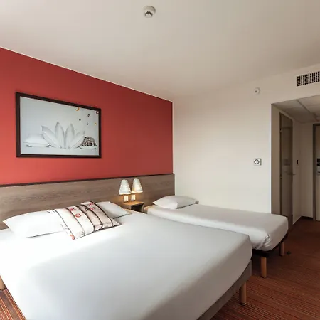 Ace Roanne Hotel