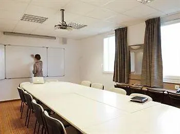 Ace Roanne Hotel 3*
